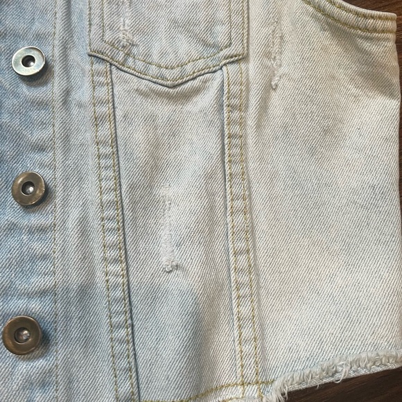 Girls Thread & Supply Denim Vest - Picture 4 of 6